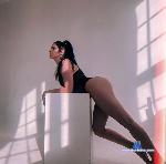 nnnesti stripchat livecam show performer room profile