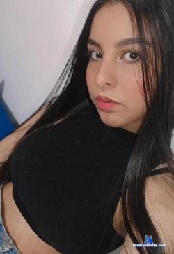 izzyclark_ stripchat livecam performer profile