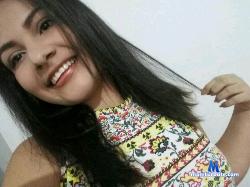 malu_white_ stripchat livecam performer profile