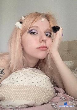 triplebishow stripchat livecam performer profile