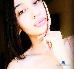 AllieFame stripchat livecam performer profile