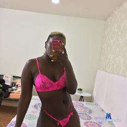 ShantallEbony stripchat livecam performer profile