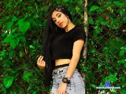 sofiasaenzz stripchat livecam performer profile