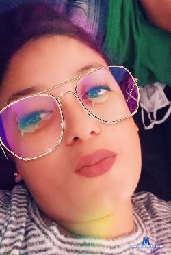 latinasbeautiful stripchat livecam performer profile