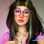 Littlewetgirl stripchat livecam show performer room profile