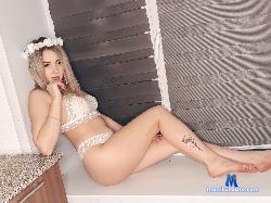 LeaBaker stripchat livecam performer profile