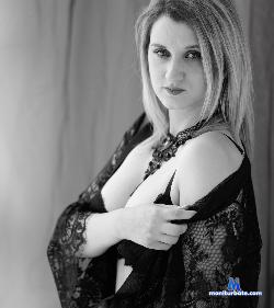 innocentsandra stripchat livecam performer profile