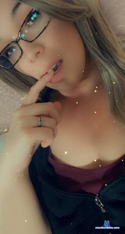 Sweet_missaurora stripchat livecam performer profile