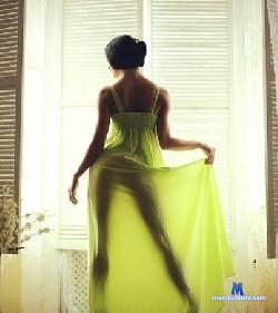EvaShikk stripchat livecam performer profile