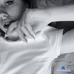 AdelMissYou7 stripchat livecam performer profile