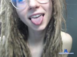 Kinky_Keira stripchat livecam performer profile