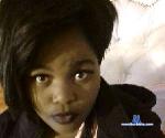 LillyBeeX stripchat livecam show performer room profile