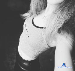 katiii000 stripchat livecam performer profile