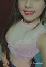 Laura_James stripchat livecam show performer room profile