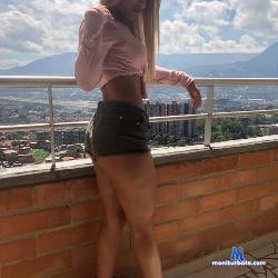 Cristal_West stripchat livecam performer profile