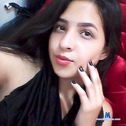 cristal-leo stripchat livecam performer profile