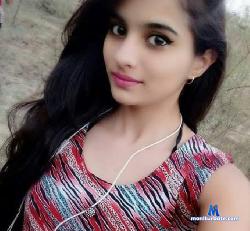 Yashika_Goyal13 stripchat livecam performer profile