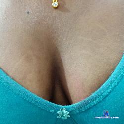Noor_21 stripchat livecam performer profile