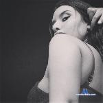 Hornybuny stripchat livecam show performer room profile