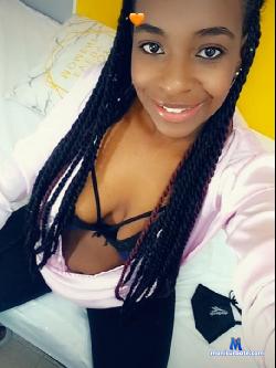 naomy_rousel stripchat livecam performer profile