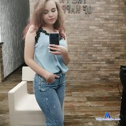 ellasims stripchat livecam performer profile