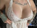 RebeccaRed_ stripchat livecam show performer room profile