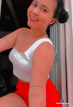 SaritaSweett stripchat livecam performer profile