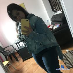 bella_jk stripchat livecam performer profile