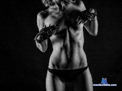 flirty_molly stripchat livecam performer profile