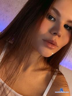 LerochkaX stripchat livecam performer profile