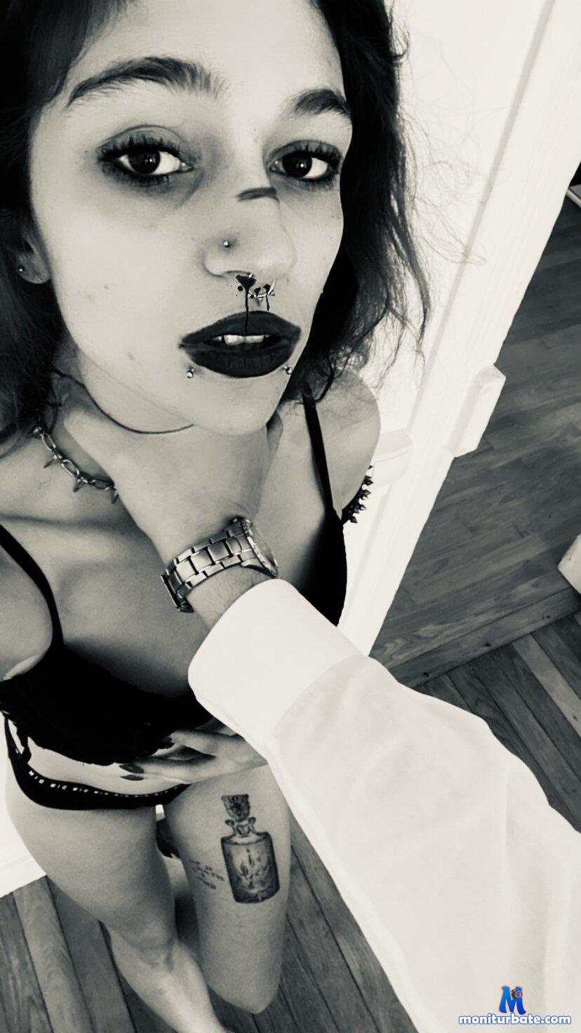 Suckubbe_Nymphormelle Stripchat performer