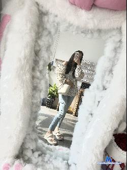 XIN_YI520 stripchat livecam performer profile