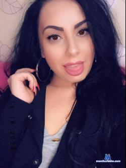 AidaCreed stripchat livecam performer profile