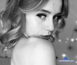 LolaStar_ stripchat livecam performer profile