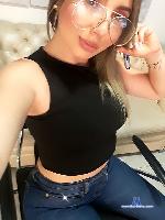 aleja_white stripchat livecam show performer room profile