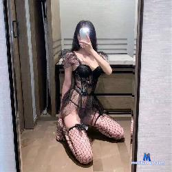 Web_celebrity_lulu stripchat livecam performer profile