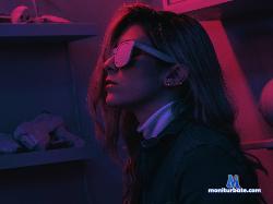saralexyyy stripchat livecam performer profile