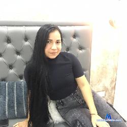 cristiinaa1 stripchat livecam performer profile