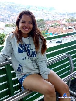 emely_05 stripchat livecam performer profile