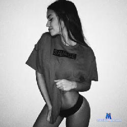 caroline_desousa stripchat livecam performer profile