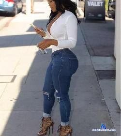 EbonyTheBomB stripchat livecam performer profile