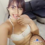 moans_brunette18 stripchat livecam show performer room profile