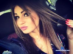 ShyEvaa stripchat livecam performer profile