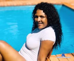 HornyBerryy stripchat livecam performer profile