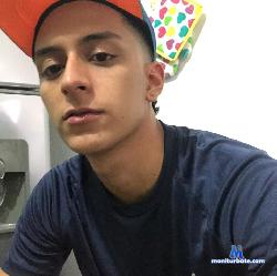 Tomcardigan stripchat livecam performer profile