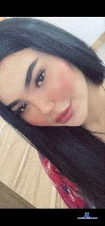 LunaaM stripchat livecam show performer room profile
