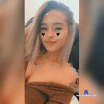 Laura_flower stripchat livecam show performer room profile