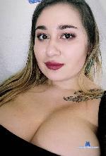 SaraLustX stripchat livecam show performer room profile