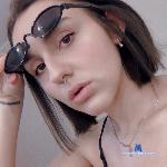 NiaWhite stripchat livecam show performer room profile
