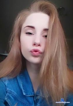Vanessa_Lo stripchat livecam performer profile